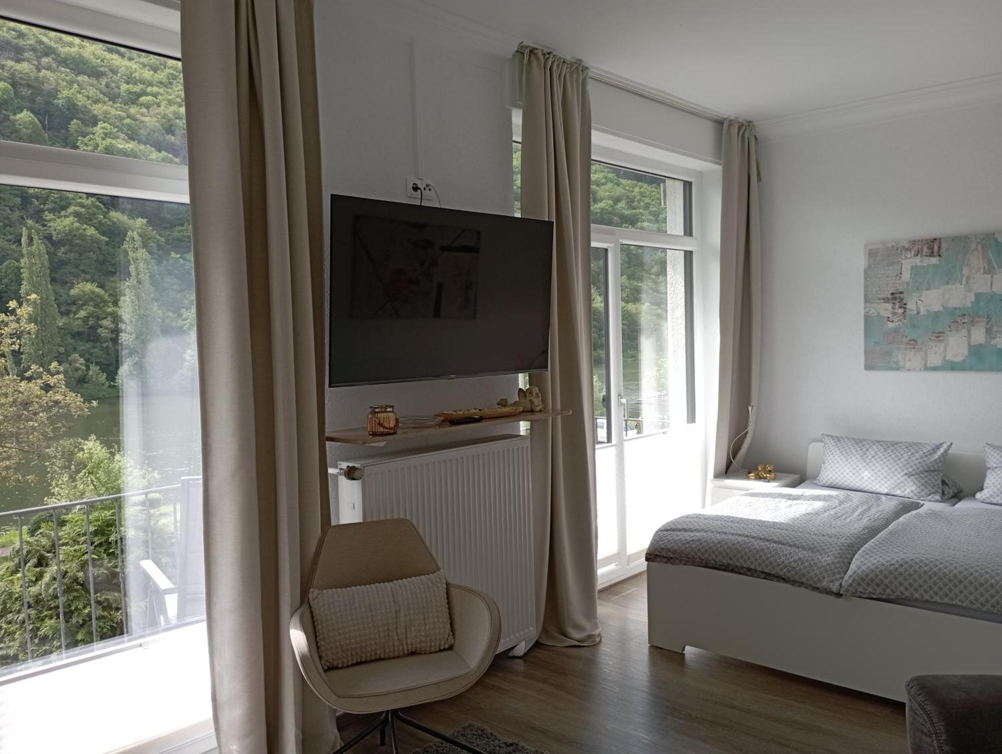 Haus Mosel Daire Klotten Oda fotoğraf